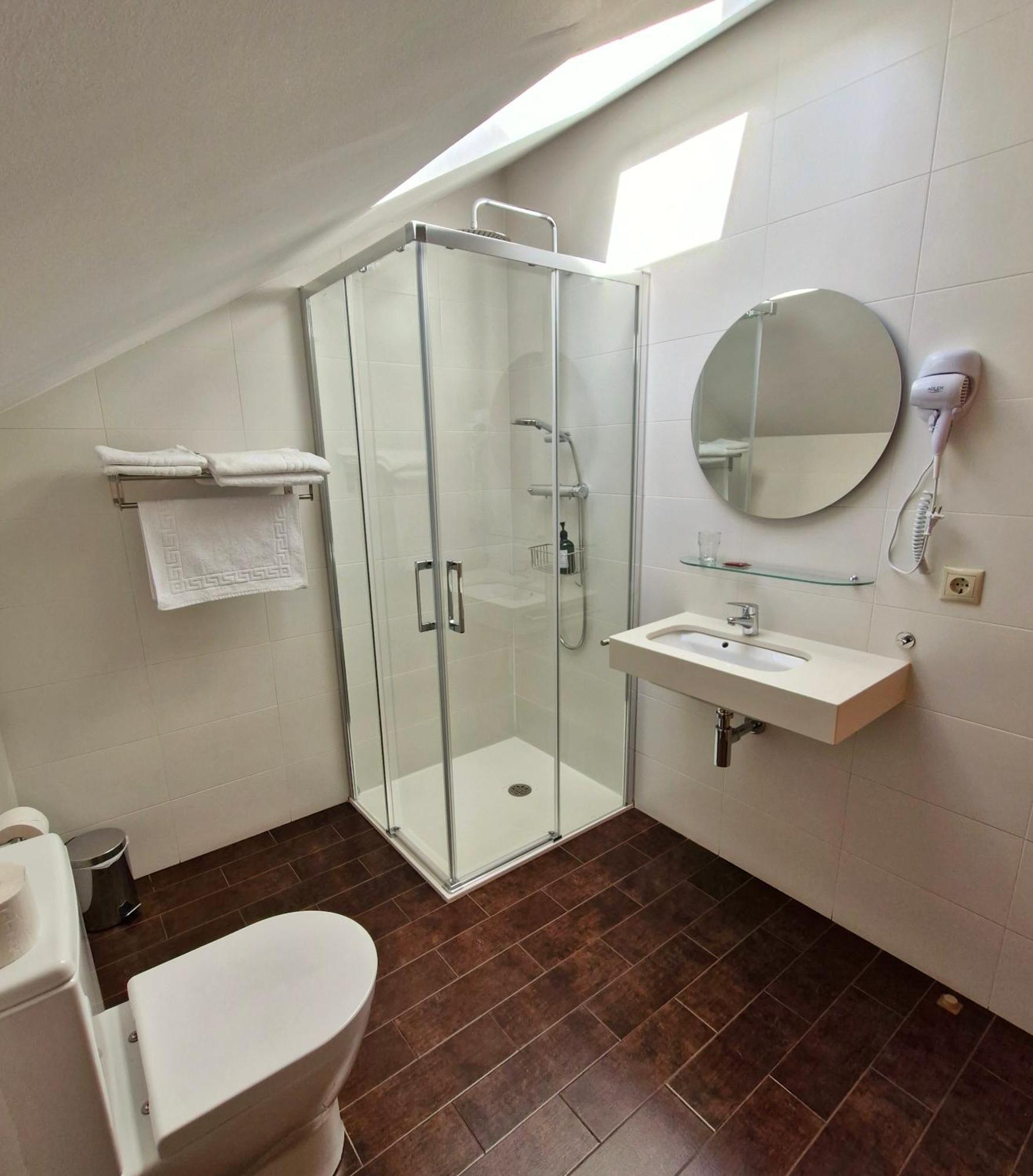 Hotel Dabeleira Luarca Esterno foto